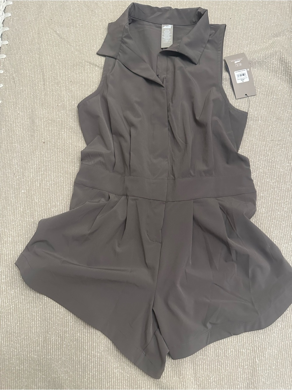 Romper - Picture 2 of 5